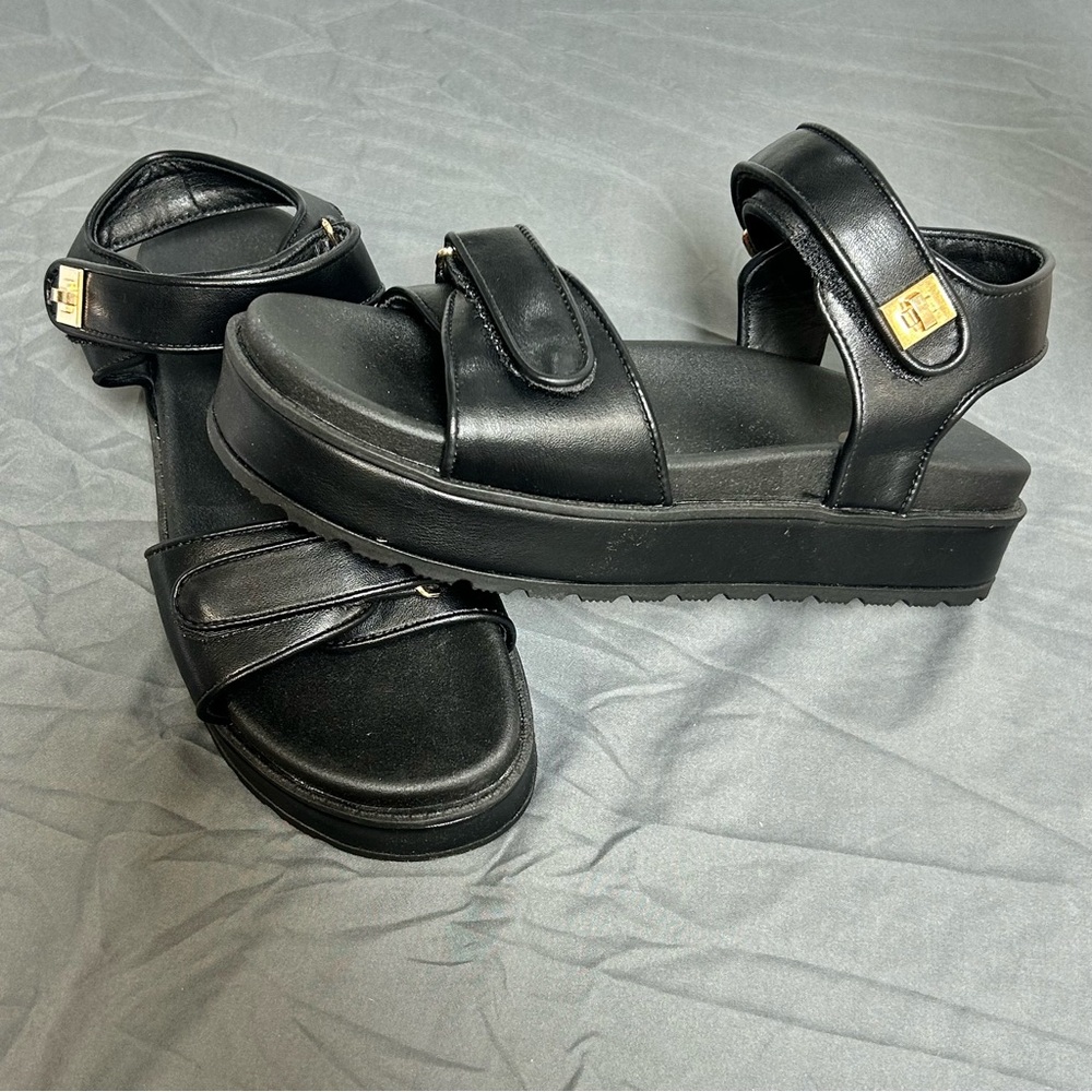 90s Y2K Inspired Chunky Platform Strappy Sandals Black Gold Accent Women's 9